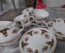 Twenty piece China Teaset