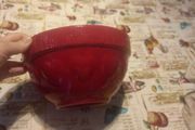 Heart motif 9 inch round bowl