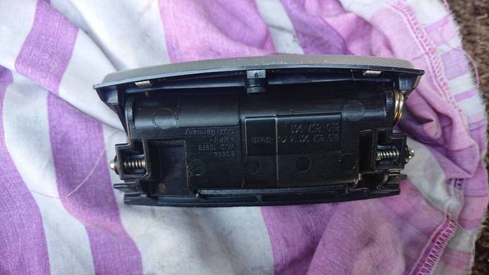 Audi a4 b6 b7 double din climate control unit. a4 b7 estate saloon bumpers 2.0tdi injectors engine parts breaking glove box sat nav radio cd player armrest