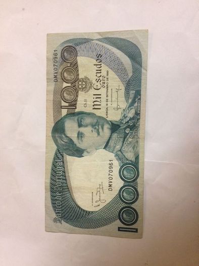 Full set of Portuguese notes from 1970s