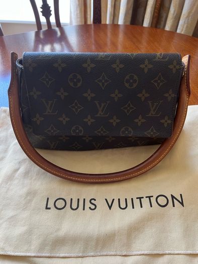 Louis Vuitton Vintage Looping Handbag