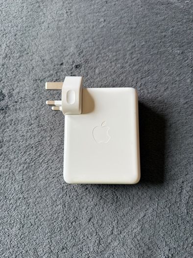 Apple 140W USB-C Power Adapter