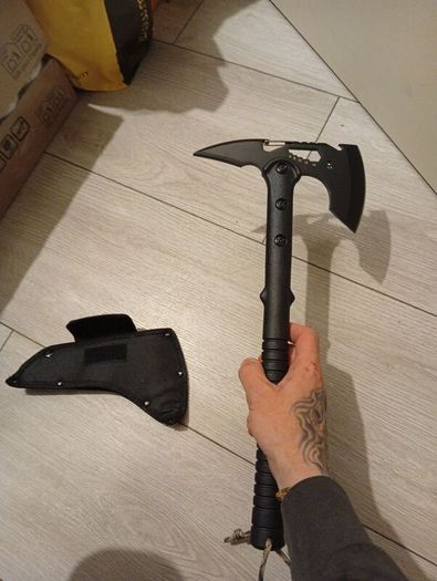 camping Axe
