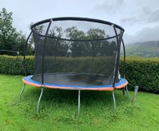 13 foot Trampoline and Enclosure