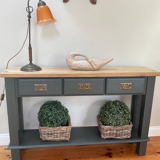 Reworked console table with oak top