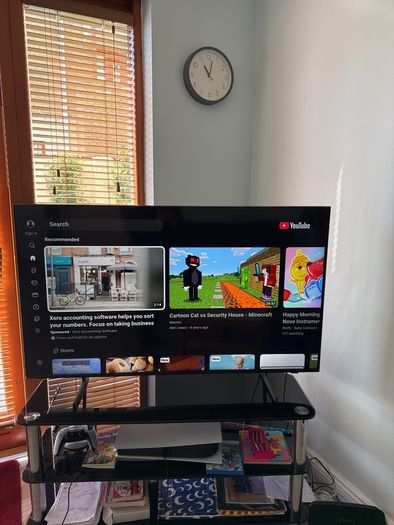 TV  Samsung 50 inch Crystal UHD 4K