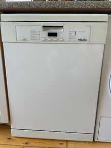 miele freestanding dishwasher