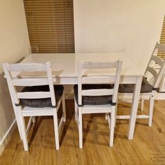 Dining table & chairs