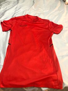 Boys nike top size XS like new