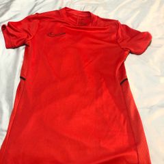 Boys nike top size XS like new