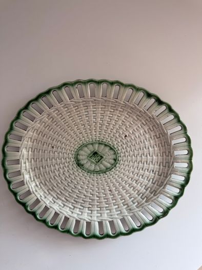 Rare Georgian English Pearlware Reticulated Basket Stand c.1800 to 1830 with Green Rope & Diamond