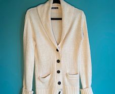 Stylish beautiful ecru cardigan M