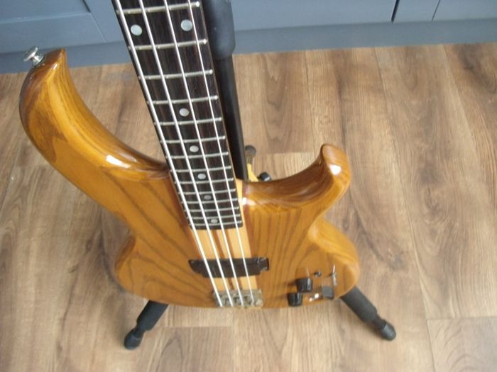 Vintage Aria SB1000 bass guitar - Made in Japan