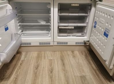 Intergrated fridge and freezer