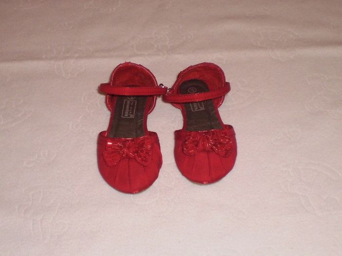 Baby Girls Shoes size UK 6 / Euro 24
