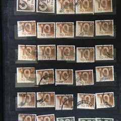 Collection: Great Britain Small Stamp stockbook full of postage due labels both mint (some mounted some mint never hinged) and used. Catalogue certainly in the hundreds