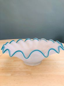 Vintage Art Glass Hand Made Fruit Bowl