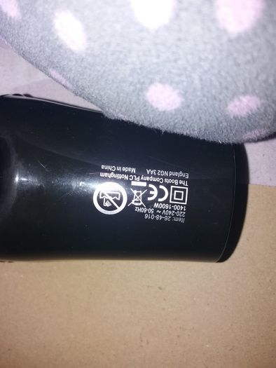 Hair dryer