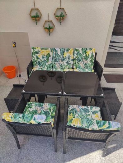 Garden Table & Chairs