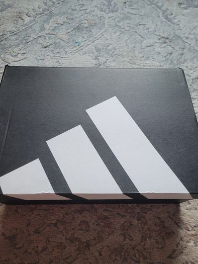 Adidas trainers UK7