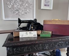 singer sewing machine 99k