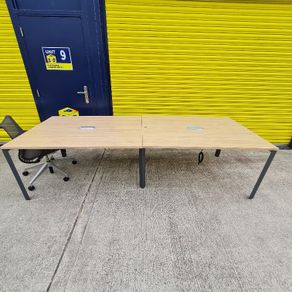 Conference \ Meeting Table