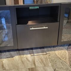 TV Bench