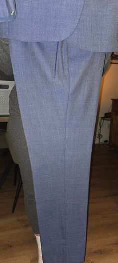 Men's Suit - Chest 44R, trouser 36R