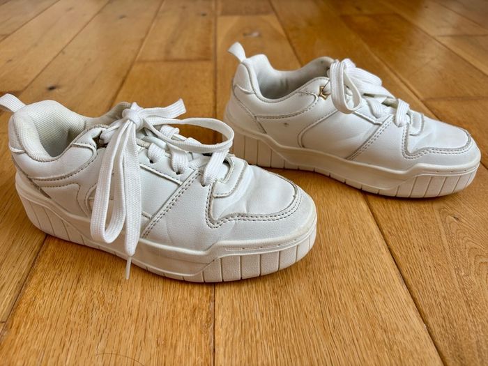 Girl Shoe Bundle Size UK 1 / EUR 33