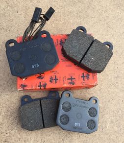 Front Brake Pads (Alfa Romeo 75 90 RZ SZ)