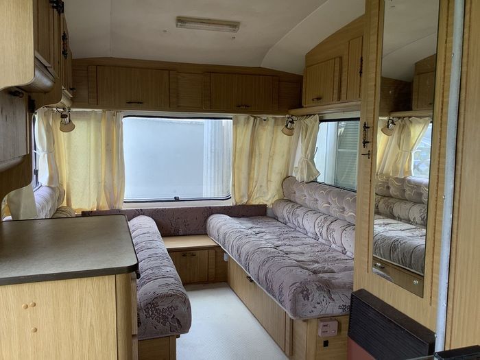 Lightweight touring caravan ... excellent condition