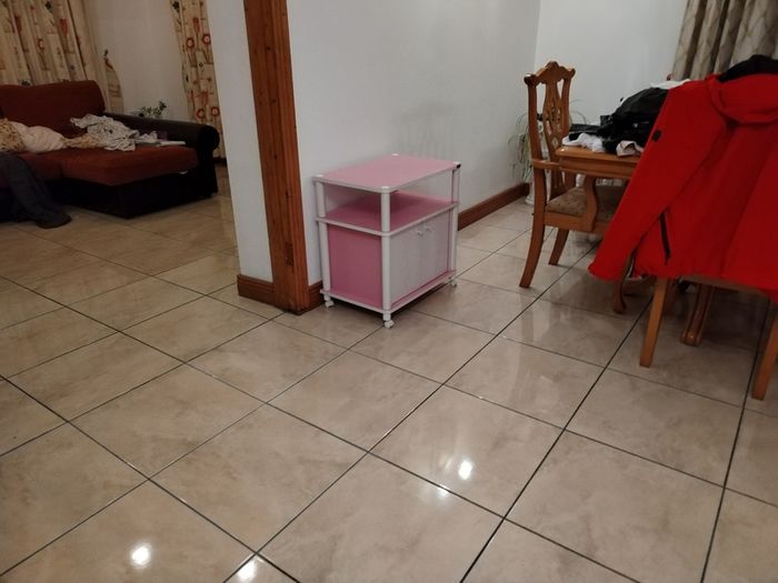 Hello Kitty Desk / Unit - For Young Children at Play To Store Toys - Ideal Christmas Present
