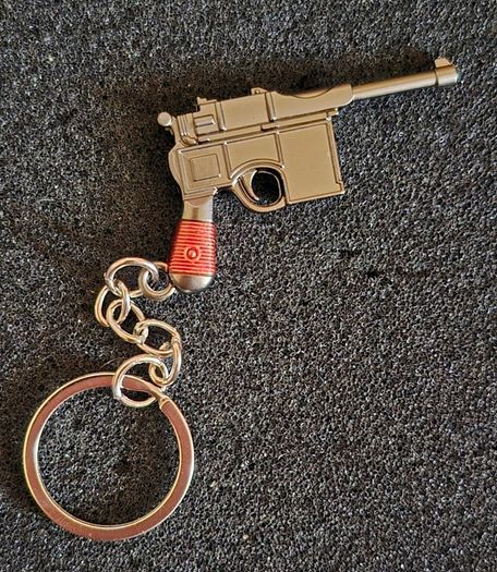Keyring, firearms, baretta, luger, mauser,sig sauer, colt.