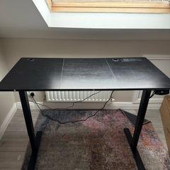 Standing desk
