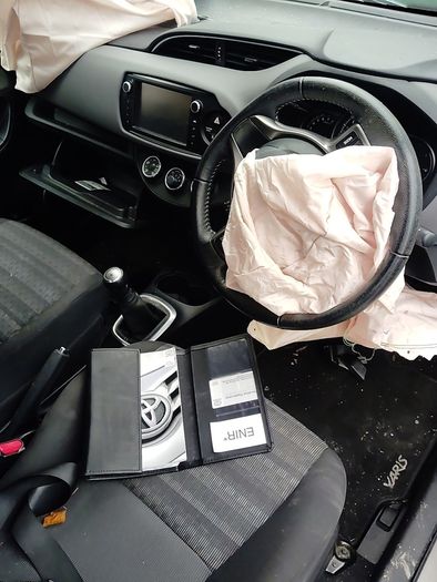 Breaking Toyota Yaris 2017 petrol