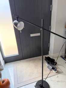 floor lamp