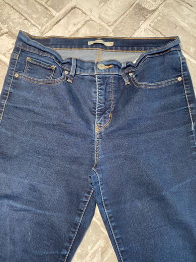 Levi's 312 Shaping Ladies Jeans W31 L30