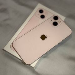 iPhone 13 pink
