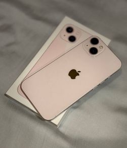 iPhone 13 pink