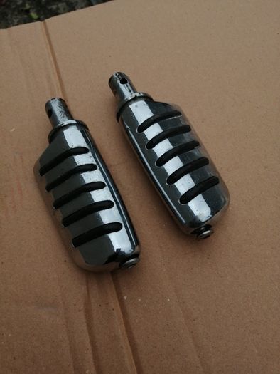 motorcycle footpegs