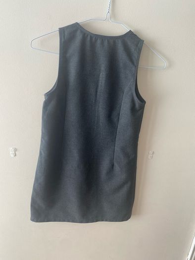 Dunnes grey pinafore (as new) age 7