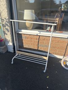 clothes rail