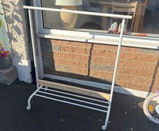 clothes rail