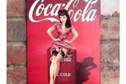 Coca Cola Lady  Small  HS56