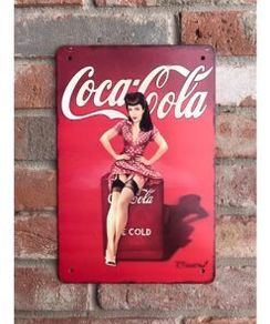 Coca Cola Lady  Small  HS56