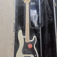 Squier Affinity P Bass