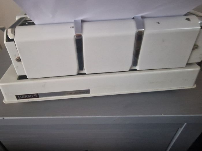 Hermes Media 3 Typwriter