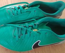 Football boots Nike Size 5 (UK)