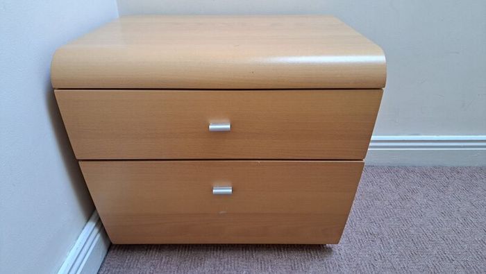 Two light wood bedroom lockers & freestanding mirr