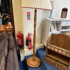 Floor lamp